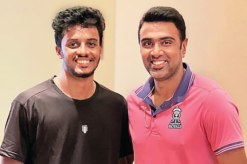 முரளிதரனுக்கு பிறகு விஜயகாந்த்