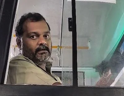 அரசுப் பேருந்து ஓட்டுநர்