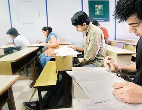 வங்கித் துறையில் வேலை வேண்டுமா? எக்ஸிம் வங்கியில்  சூப்பர் வாய்ப்பு!