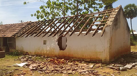 வெடி விபத்து நடந்த தோட்டத்து வீடு.