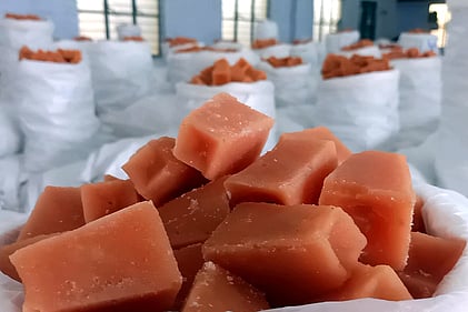  அச்சு வெல்லம்