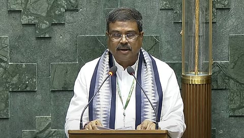 மத்திய கல்வி அமைச்சர் தர்மேந்திர பிரதான்