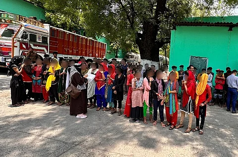 மதுபான ஆலையில் மீட்கப்பட்ட 39 குழந்தைத் தொழிலாளர்களைக் காணவில்லை: ம.பி.யில் பரபரப்பு!