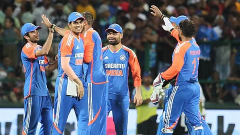 2-வது டி20: இந்தியா பந்துவீச்சு; சஞ்சு சாம்சன் அணியில் சேர்ப்பு!