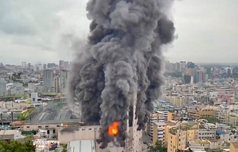 சீன வணிக வளாகத்தில் தீ விபத்து