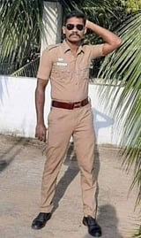 பெரம்பூரில் சிறுமியை பாலியல் வன்புணா்வு செய்த காவலா் போக்சோவில் கைது