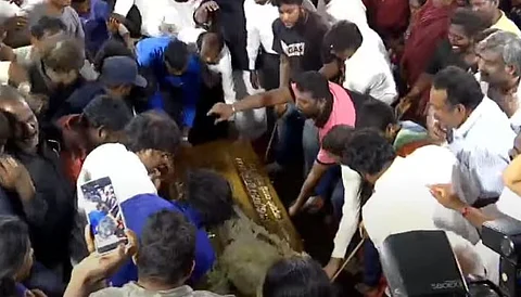 பொத்தூரில் ஆம்ஸ்ட்ராங் உடல் அடக்கம்