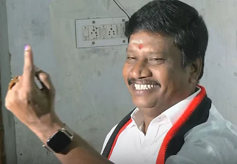 திமுக வேட்பாளர் அன்னியூர் அ.சிவா 33,353 வாக்குகள் வித்தியாசத்தில் முன்னிலை 