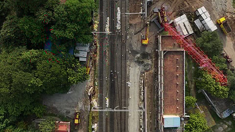 எழும்பூா் பணிமனையில் பராமரிப்பு பணி நிறைவு