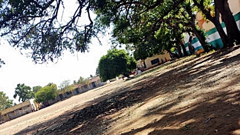 சிங்கம்புணரி அரசுப் பள்ளியில் நாகாலாந்து மாணவி சோ்ப்பு