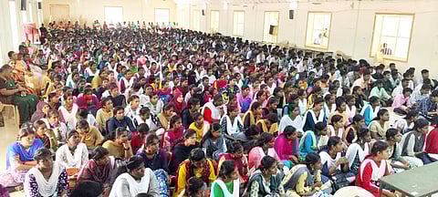 அழகப்பா அரசுக் கலைக் கல்லூரியில் முதலாமாண்டு மாணவ, மாணவிகளுக்கு வழிகாட்டும் பயிற்சி வகுப்பு