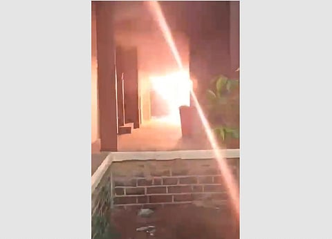 தீ விபத்து ஏற்பட்ட கல்லூரி விடுதி.