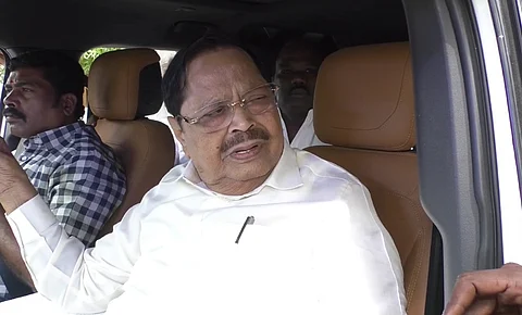அமைச்சர் துரைமுருகன்.