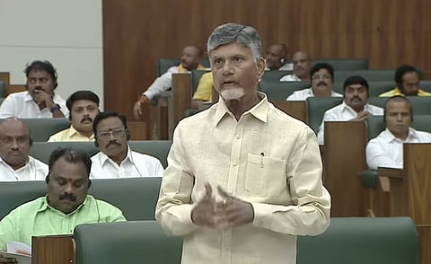 ஆந்திர சட்டப்பேரவையில் சந்திரபாபு நாயுடு