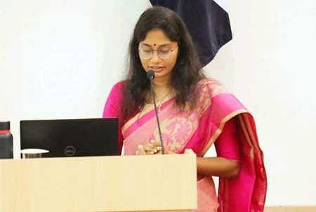  லட்சுமி பவ்யா தன்னேரு