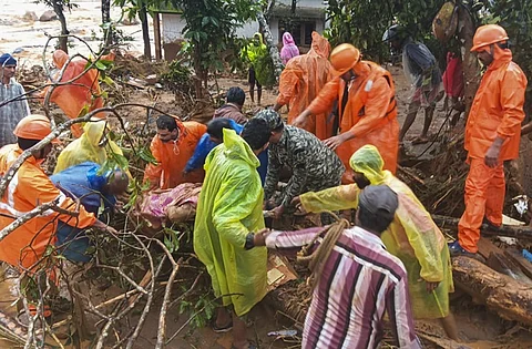 வயநாடு நிலச்சரிவு: பலியானவர்கள் எண்ணிக்கை 24-ஆக உயர்வு