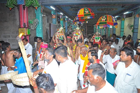 நவக்கிரக ஸ்தலங்களில் ஒன்றாகப்போற்றப்படும் ஸ்ரீ ஆலங்குடி ஆபத்சகாயேஸ்வரர் குருபரிகார கோயில் மகாகும்பாபிஷேக விழா அதிவிமரிசையாக நடைபெற்றது.