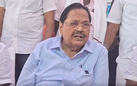 அமைச்சர் துரைமுருகன்.