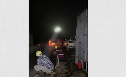 தீ விபத்து ஏற்பட்ட குருகிராம் பணிமனை.