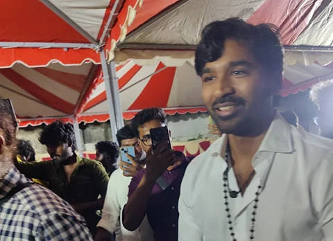 ராயன் வெற்றி... விருந்தளித்த தனுஷ்!