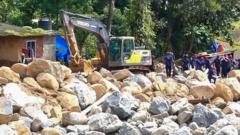 வயநாடு நிலச்சரிவு: இதுவரை 205 உடல் பாகங்கள் கண்டெடுப்பு - கேரள அரசு 