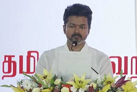 தமிழக வெற்றிக் கழகத் தலைவர் விஜய் 