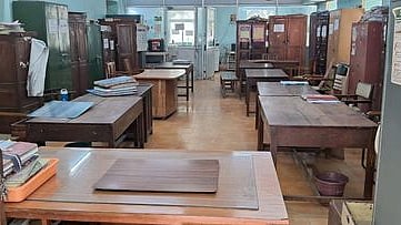  ஊரக வளா்ச்சித் துறை அலுவலா்களின் தற்செயல் விடுப்புப் போராட்டம் காரணமாக, வியாழக்கிழமை வெறிச்சோடிய மதுரை மேற்கு ஊராட்சி ஒன்றிய அலுவலகம்.