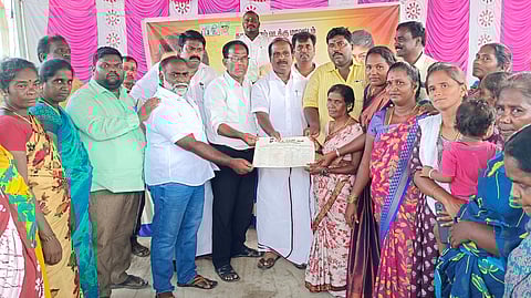 உறுப்பினா் சோ்க்கை முகாமில் பங்கேற்றோா்.