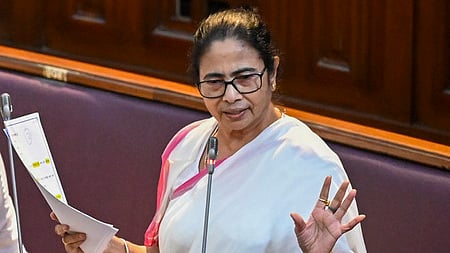 முதல்வா் மம்தா பானா்ஜி.