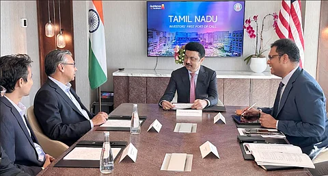 அமெரிக்காவின் சிகாகோவில் பிஎன்ஓய் மெலன் வங்கியின் உயர் அலுவலர்களை முதல்வர் மு.க.ஸ்டாலின் சந்தித்து, தமிழ்நாட்டில் புதிய முதலீடுகளை மேற்கொள்ள அழைப்பு விடுத்தார்.