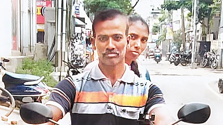 பிரகாஷ்