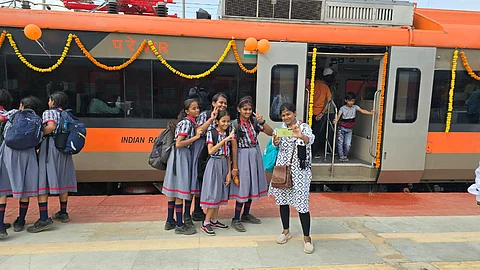 நாட்டின் முதல் வந்தே மெட்ரோ ரயில் சேவை தொடக்கம்! 