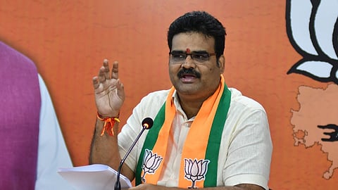பாஜக தலைவர் தினகரன்