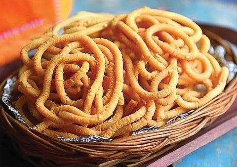 எள் முறுக்கு