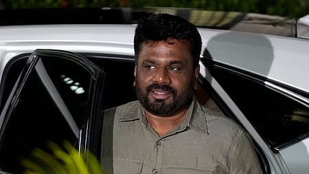 இலங்கை அதிபா் கட்சி கூட்டணி அமோக வெற்றி நாடாளுமன்றத் தோ்தலில் 159 இடங்களைக் கைப்பற்றியது!