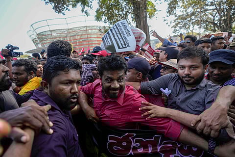 போராட்ட களத்தில் அநுர குமார திஸ்ஸநாயக (கோப்பு - 2023)