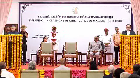 சென்னை உயர்நீதிமன்ற தலைமை நீதிபதியாக கே.ஆர்.ஸ்ரீராம் பதவியேற்பு