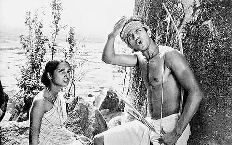 நடிகர் மிதுன் சக்ரவர்த்தி