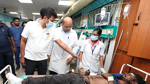 ரயில் விபத்து நிகழ்ந்த இடத்தில் துணை முதல்வர் உதயநிதி ஸ்டாலின் ஆய்வு!