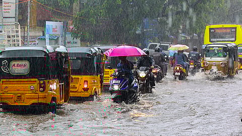 சென்னையில் 14 மணி நேரத்தில் 200 மி.மீ.-க்கும் மேல் மழைப்பொழிவு! 