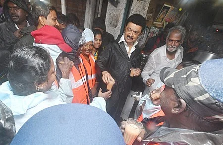 சென்னை வெள்ளத்தை செவ்வாய்க்கிழமை ஆய்வு செய்த முதல்வர் ஸ்டாலின்.