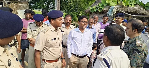 பாதிக்கப்பட பகுதியில் சரண் மாவட்ட ஆட்சியர், காவல் கண்காணிப்பாளர் விசாரணை