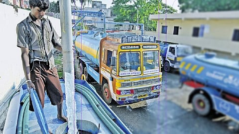 உழைப்புச் சுரண்டல் ஒரு தொடா் நிகழ்வு