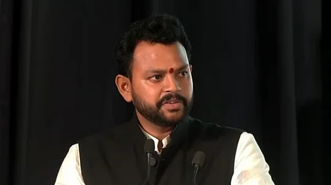 சிவில் விமான போக்குவரத்துத் துறை அமைச்சர் ராம்மோகன் நாயுடு