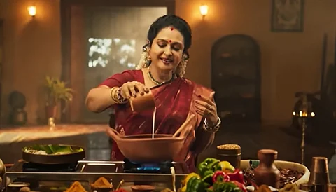 சமையல் எக்ஸ்பிரஸ் நிகழ்ச்சியில் சீதா.
