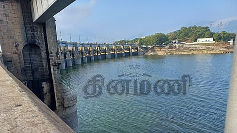 மேட்டூர் அணை 