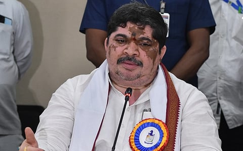 பொன்னம் பிரபாகர்