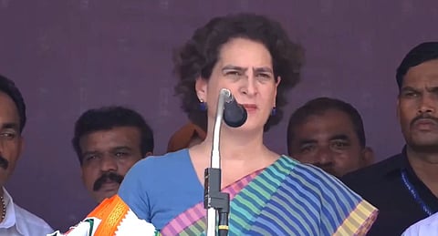 காங்கிரஸ் பொதுச் செயலாளர் பிரியங்கா காந்தி