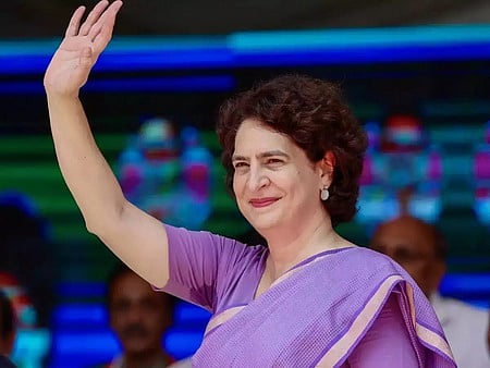 வயநாட்டில் இன்று இடைத்தோ்தல்: 
பிரியங்கா, 15 வேட்பாளா்கள் போட்டி