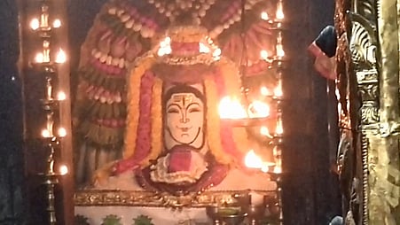 ஐப்பசி பெளா்ணமி: தூத்துக்குடி சிவன் கோயிலில் அன்னாபிஷேகம்